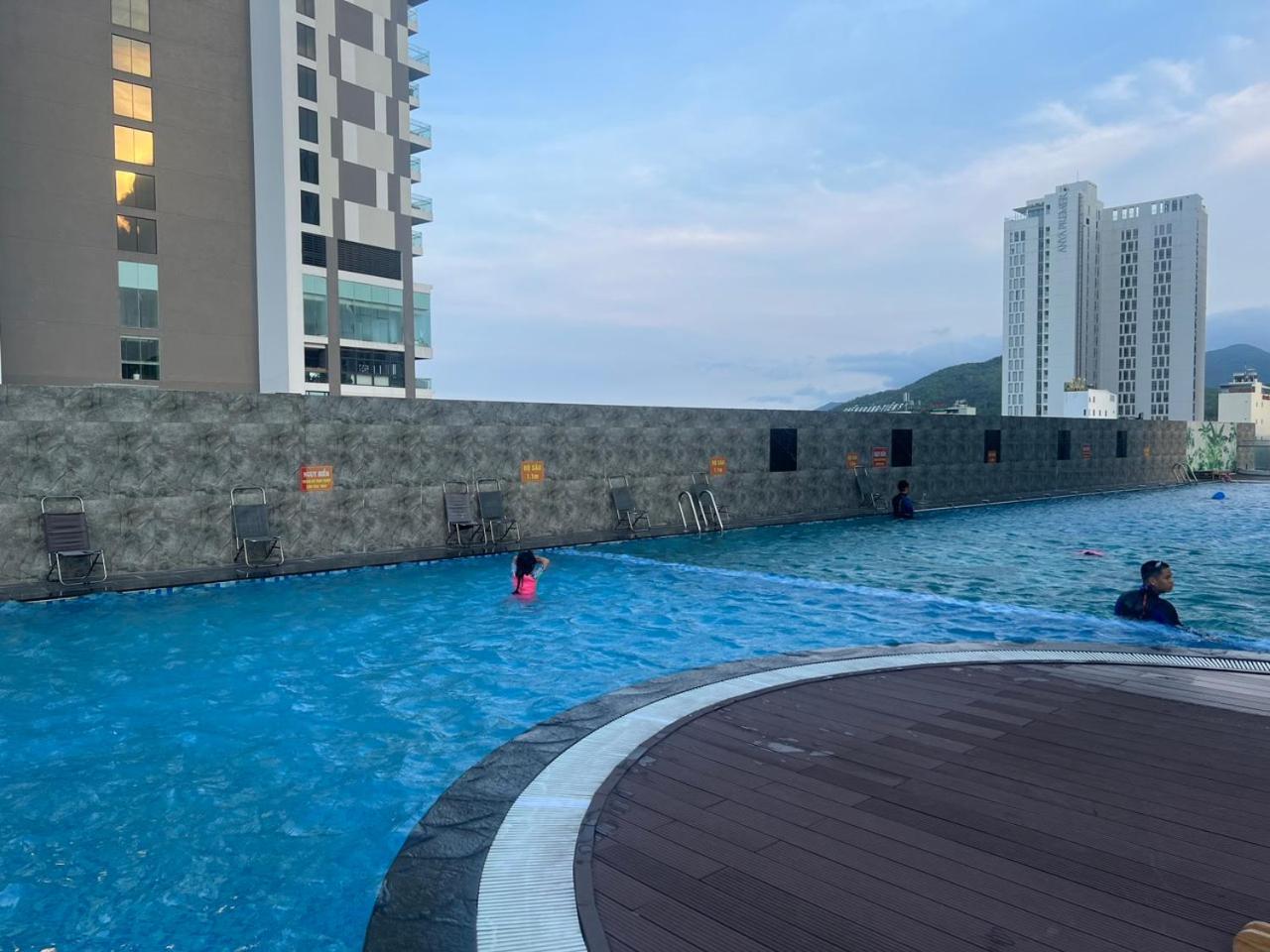 Flc Sea Tower Quy Nhon_Can Ho Du Lich 5 Sao_Cach Bien 40M + Ho Boi Zewnętrze zdjęcie